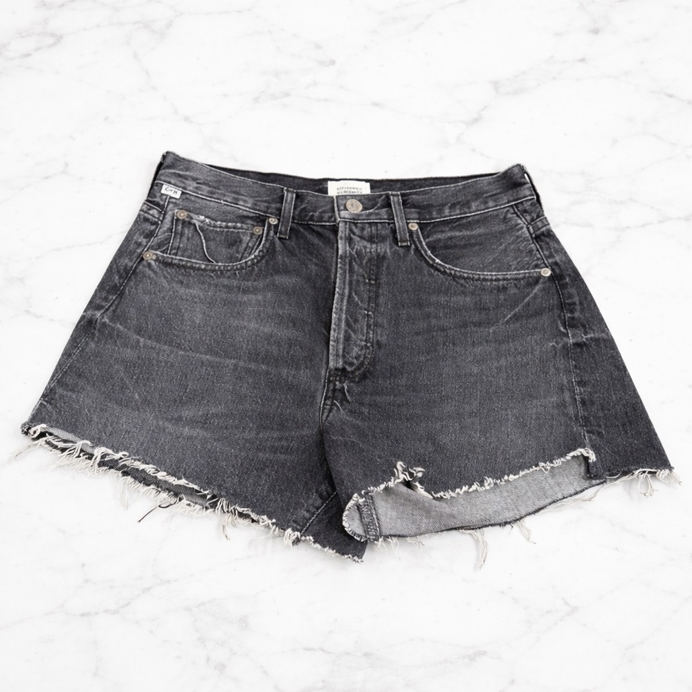 Citizens of Humanity Marlow Shorts 27 Black Ripple Button Fly Raw Hem High Rise